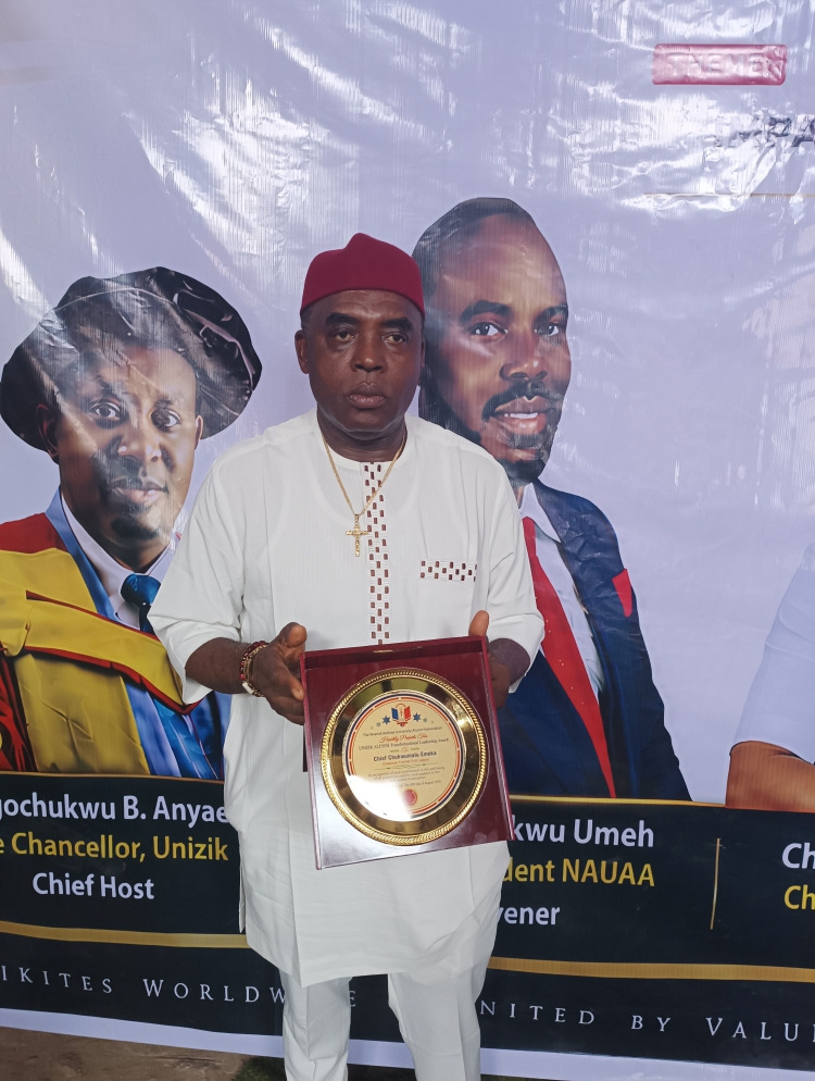Apapa ANLCA Chairman, Chukwumalu, Receives UNIZIK Alumni Transformational Leadership Award