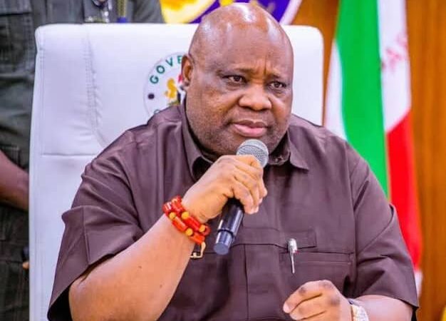 Adeleke’s Convoy Attacked in Osogbo, Security Operatives Repel Assailants