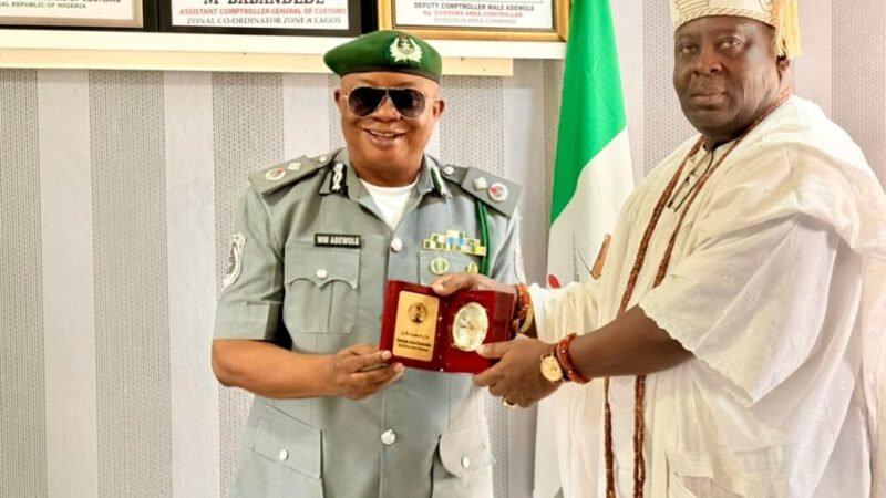 Oyo/Osun Customs, Aseyin of Iseyin Reaffirm Alliance Against Smuggling